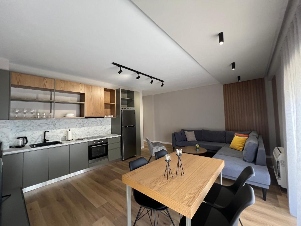 Coral Apartment *